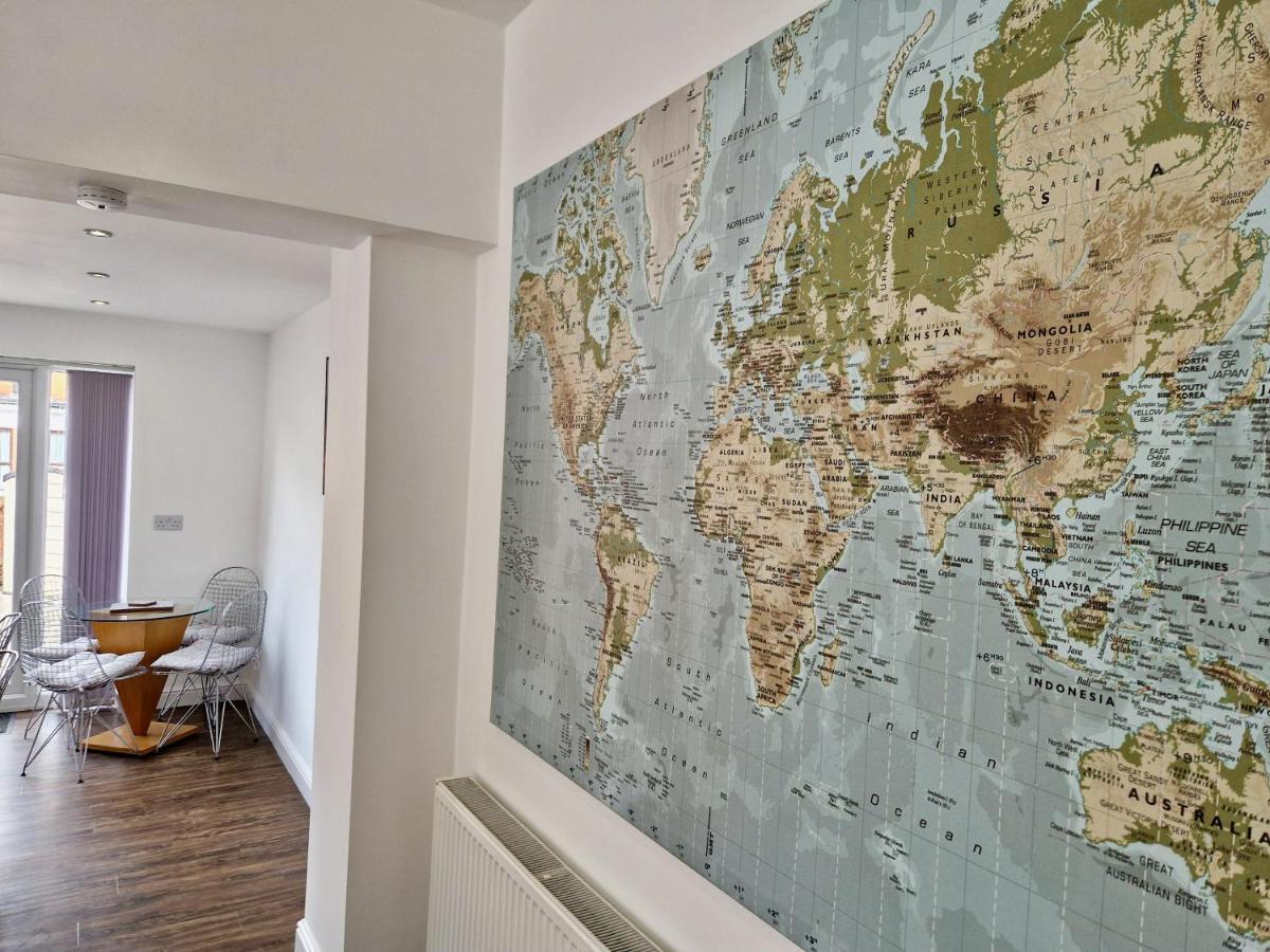 Incredible Private Rooms All With Private Bathrooms In A Fully Serviced House Next To City Centre With Free Parking 考文垂 外观 照片